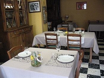 Hotel Le Relais Du Coustoubi Campouriez Exteriör bild