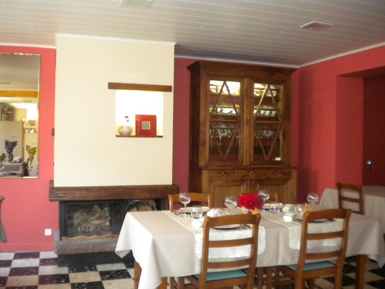Hotel Le Relais Du Coustoubi Campouriez Exteriör bild